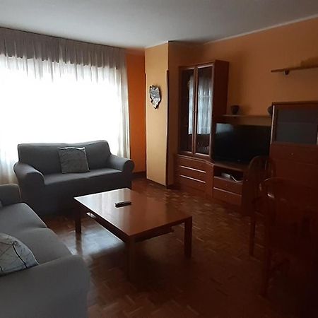 Sella Appartement Arriondas Buitenkant foto